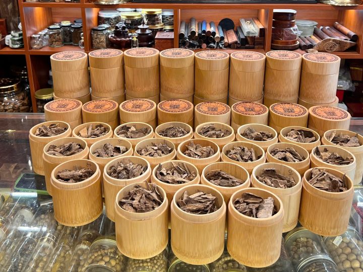 Hộp trầm hương xông đốt 100gam